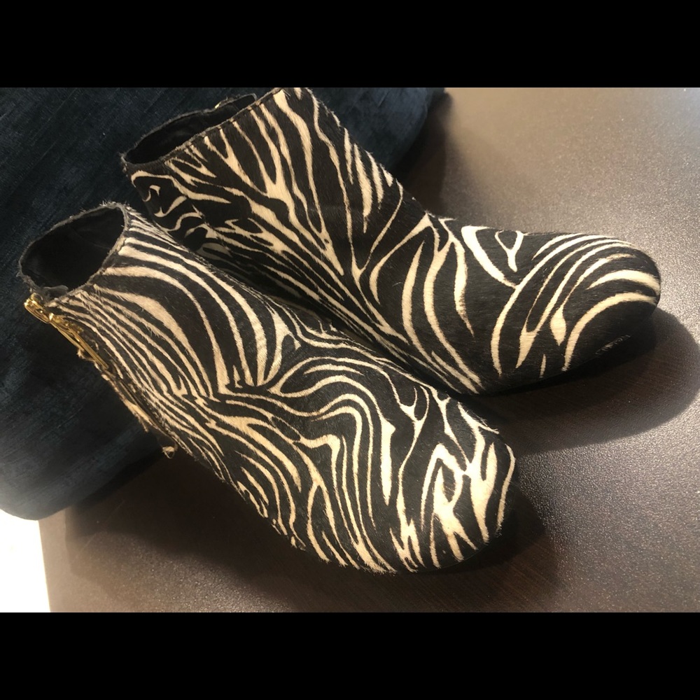 Zebra boots